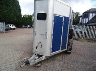 /photos/1292543912Horse Trailer.jpg